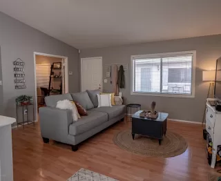 Photo #6: 6061918 Listing 