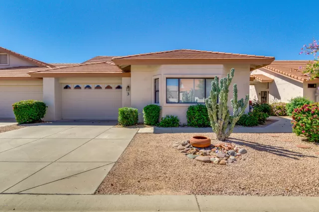 MLS: 6062305 Condo For Sale