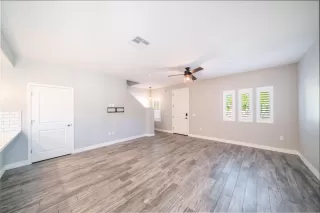 Photo #3: 6062809 Listing