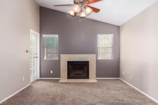 Photo #4: 6062869 Listing