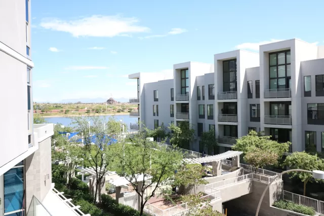 MLS: 6063000 Condo For Sale