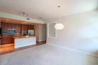 Photo #3: 6063000 Listing