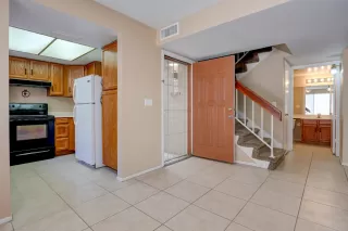 Photo #4: 6063101 Listing