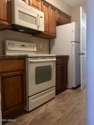 Photo #4: 6063305 Listing