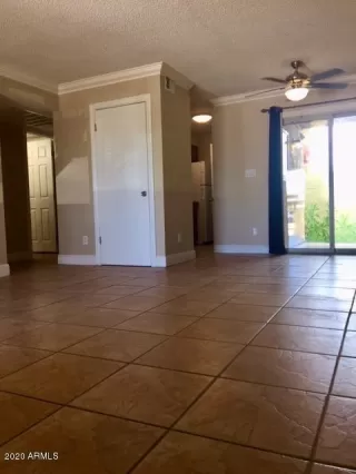 Photo #5: 6063305 Listing