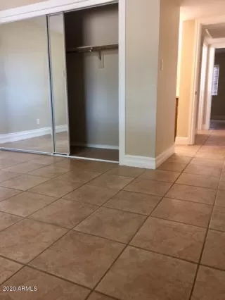 Photo #6: 6063305 Listing