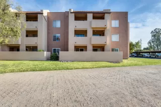 Photo #1: 6063455 Listing 