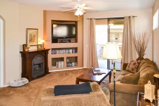 Photo #6: 6063591 Listing