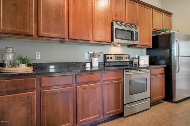 MLS: 6063666 Condo For Sale