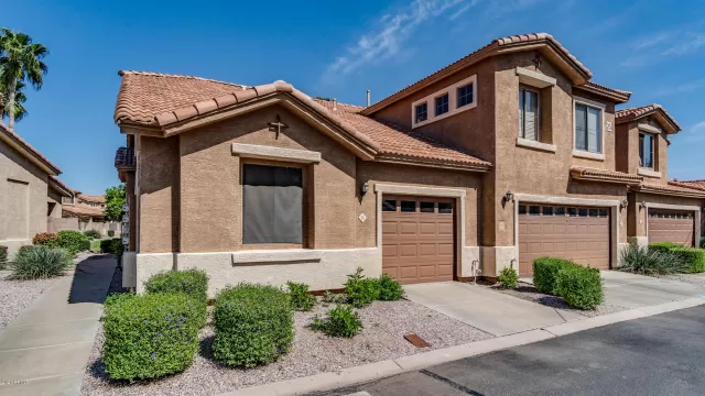 MLS: 6063724 Condo For Sale