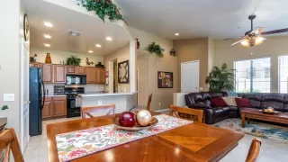 Photo #6: 6063724 Listing 