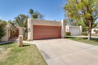 Photo #5: 6063938 Listing