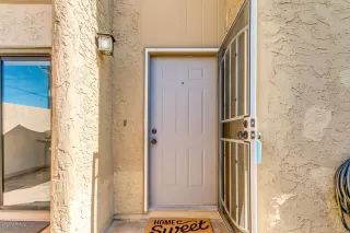 Photo #3: 6064133 Listing