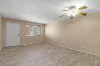 Photo #4: 6064162 Listing