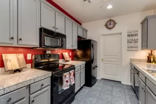 Photo #1: 6064187 Listing