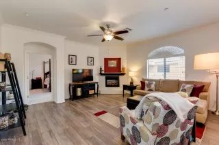 Photo #2: 6064187 Listing