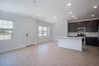 Photo #1: 6064258 Listing