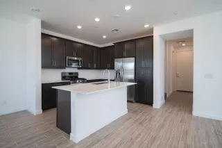 Photo #2: 6064258 Listing