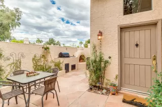 Photo #2: 6064395 Listing