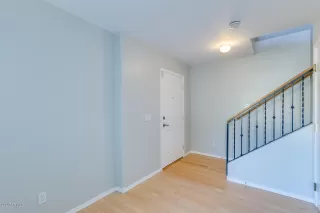 Photo #6: 6064451 Listing