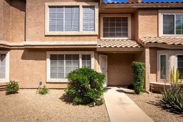 MLS: 6064582 Condo For Sale