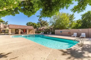 Photo #4: 6064582 Listing