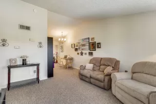 Photo #5: 6064738 Listing 