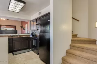 Photo #6: 6064857 Listing