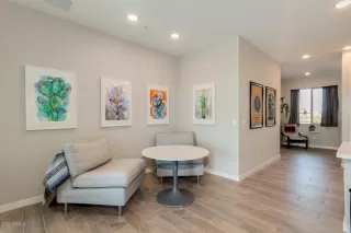 Photo #6: 6064921 Listing