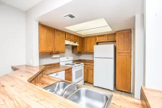 Photo #6: 6065005 Listing 