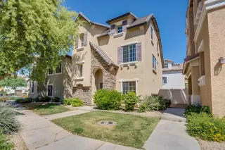 Photo #2: 6065039 Listing