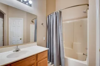 Photo #6: 6065209 Listing