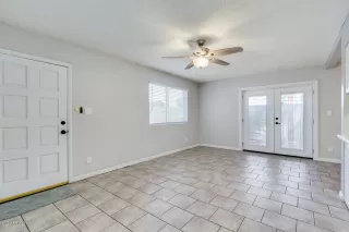 Photo #6: 6065623 Listing