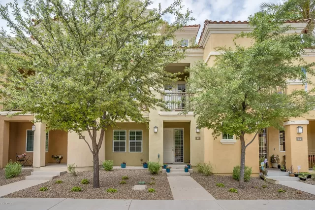 MLS: 6065702 Condo For Sale