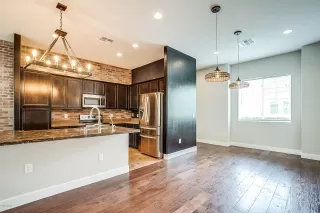 Photo #3: 6065702 Listing