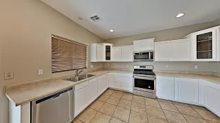 Photo #2: 6065834 Listing 