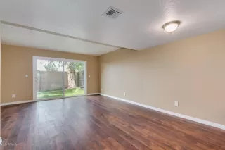 Photo #6: 6066165 Listing