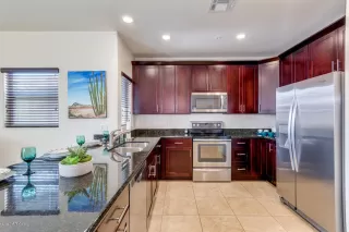 Photo #5: 6066166 Listing