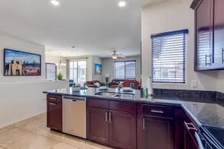 Photo #6: 6066166 Listing