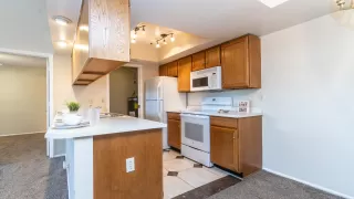 Photo #4: 6066206 Listing