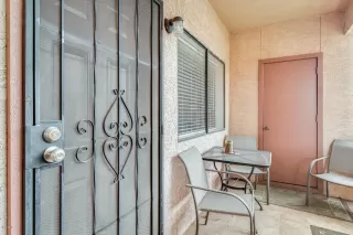 Photo #3: 6066210 Listing