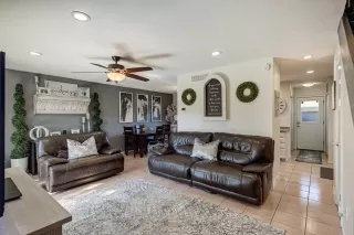 Photo #2: 6066238 Listing 