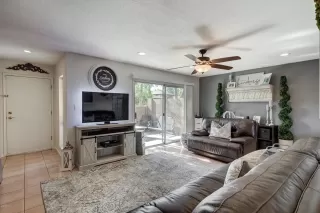 Photo #3: 6066238 Listing 