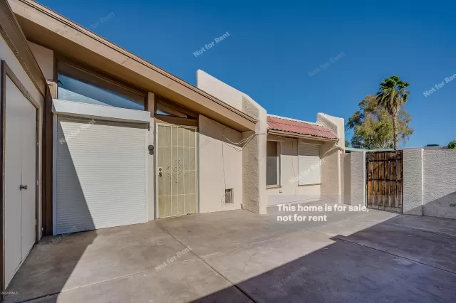 MLS: 6066280 Condo For Sale