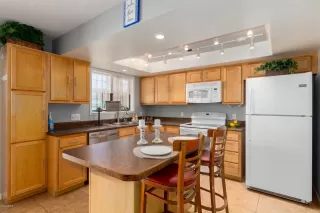 Photo #2: 6066313 Listing