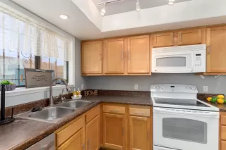 Photo #3: 6066313 Listing