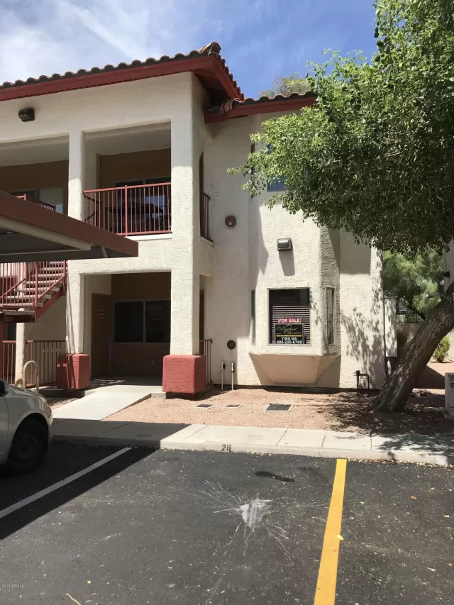 MLS: 6066529 Condo For Sale