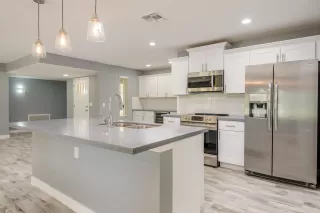 Photo #5: 6066543 Listing