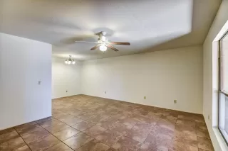 Photo #5: 6066563 Listing 