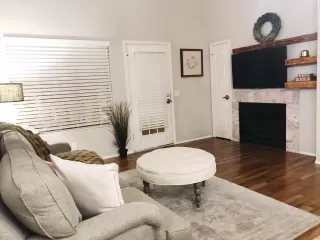 Photo #3: 6066950 Listing